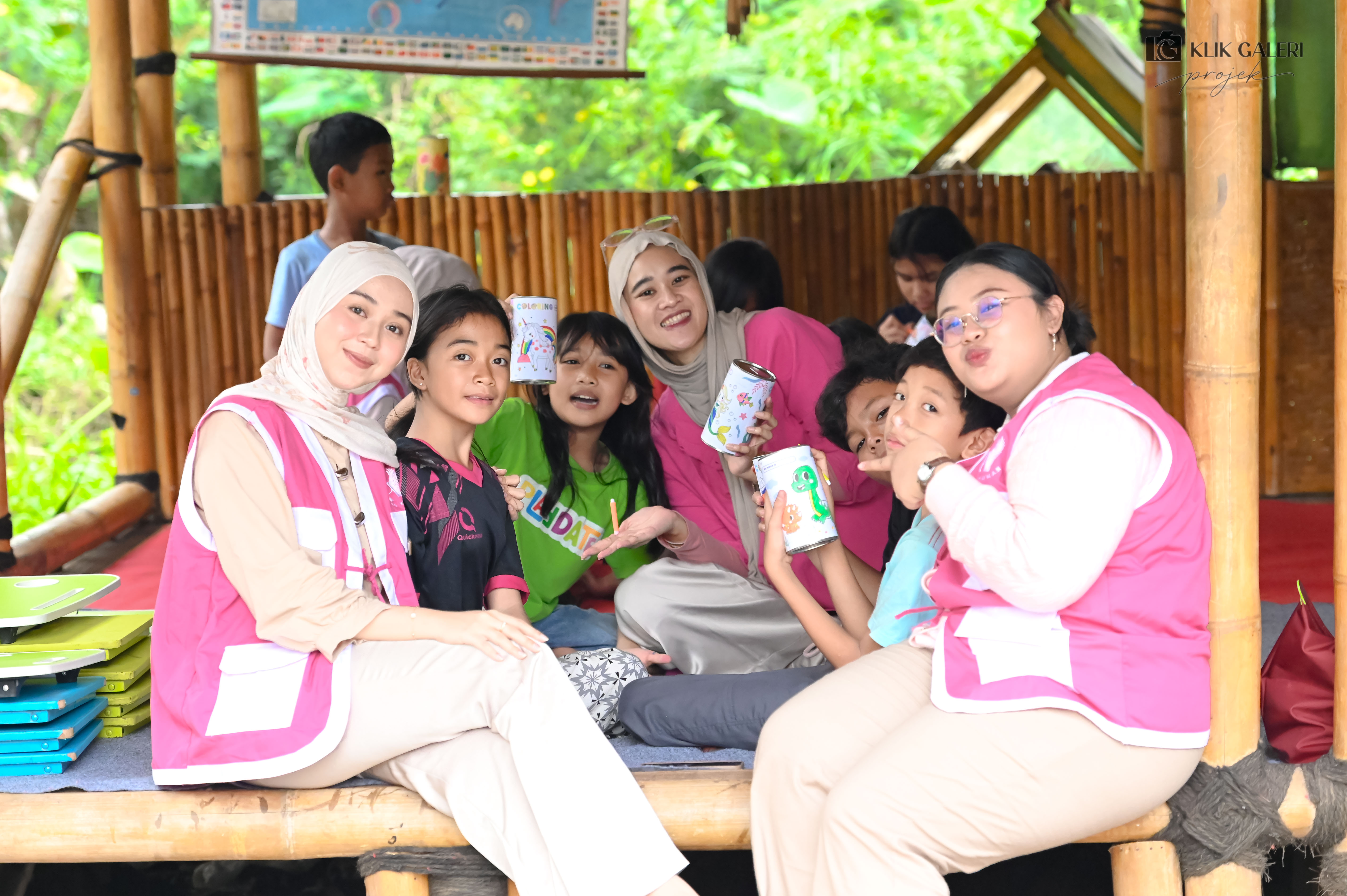 Goes to Panti Asuhan: Berbagi Warna, Berbagi Kebahagiaan